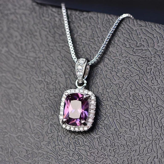 Reńe Violet Necklace